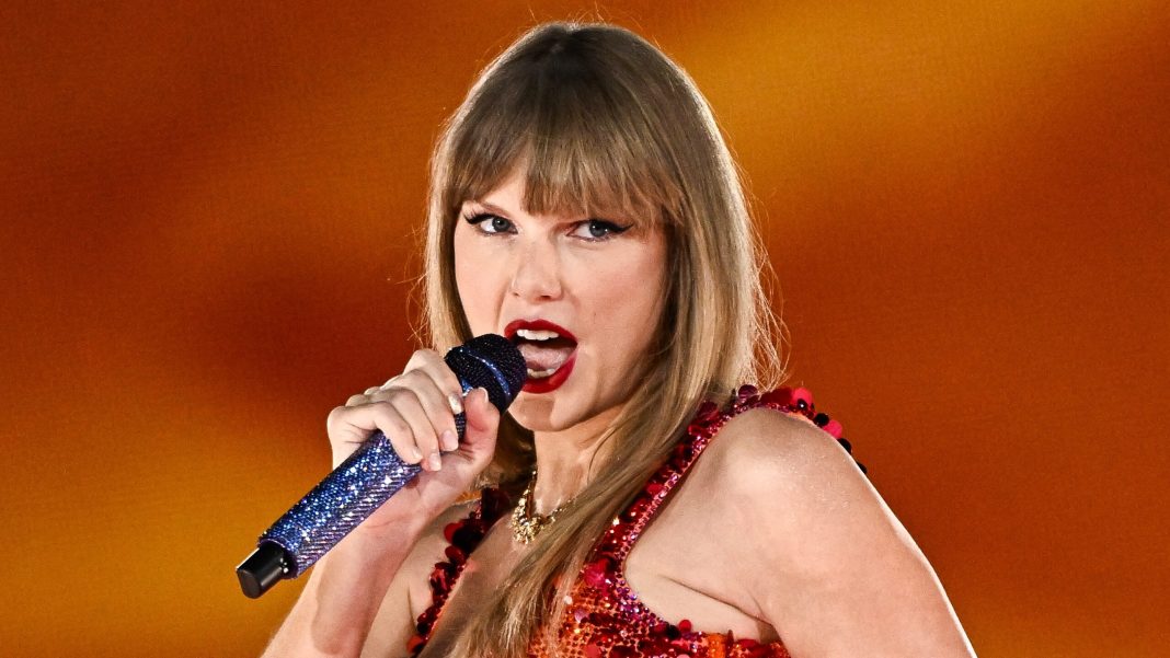 Taylor Swift Called Justin Baldoni ‘This B–ch’ in Texts to Blake Lively