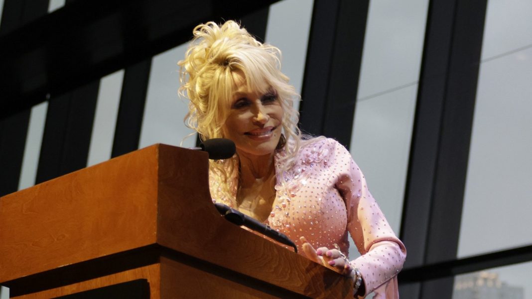 Dolly Parton Explains &lsquo;Health Challenges&rsquo; Are Ongoing as She Cancels More &hellip;