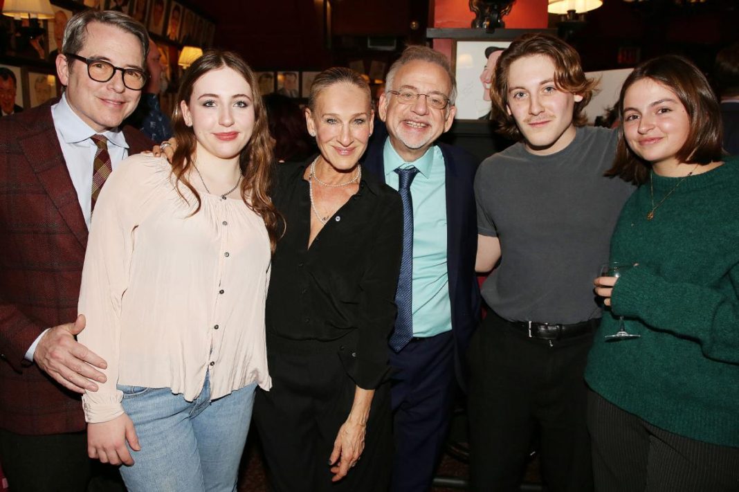 Sarah Jessica Parker and Matthew Broderick make rare appearance with all 3 kids