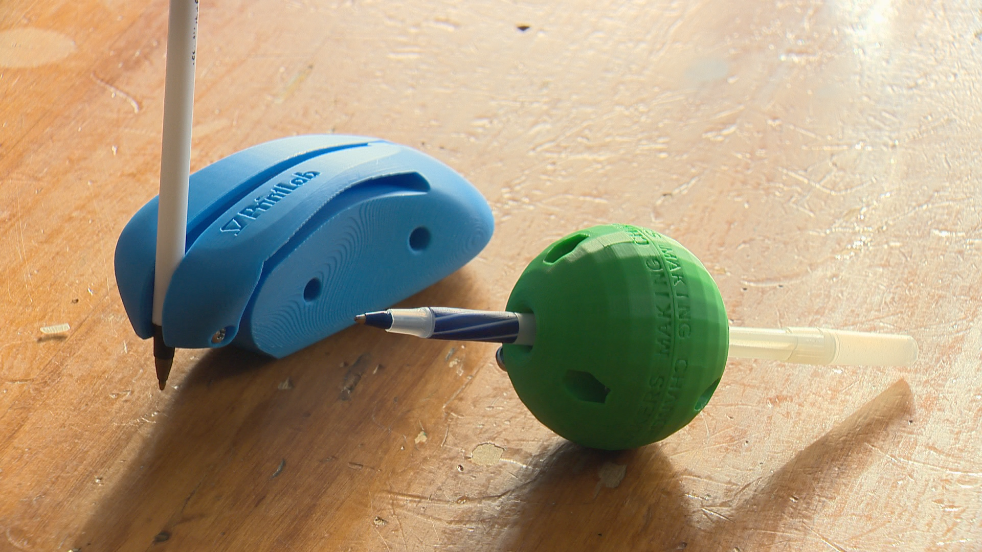 Sask. man uses 3D printer, assistive tech, to help people with disabilities do everyday tasks