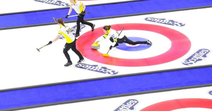 Canada’s Einarson, Manitoba’s Lawes advance at Scotties Tournament of Hearts