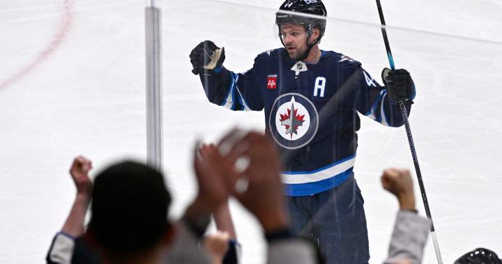 Winnipeg Jets score twice early on power play, hold on for 3-1 win over Blues