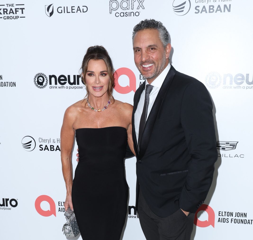 Kyle Richards Responds to Mauricio Umansky Reconciliation Rumors