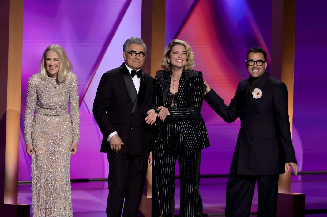 Schitt’s Creek Cast Pours Heart Out in Tribute of Catherine O’Hara