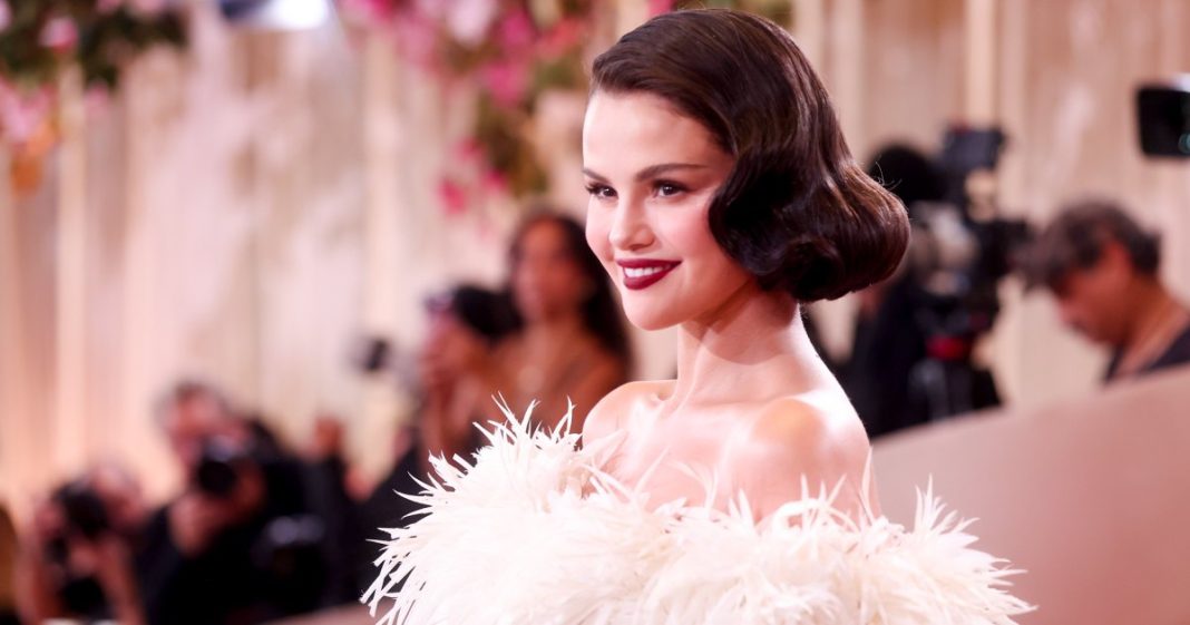 Selena Gomez Applied This $29 Skin-Perfecting Cream Before the Golden Globes