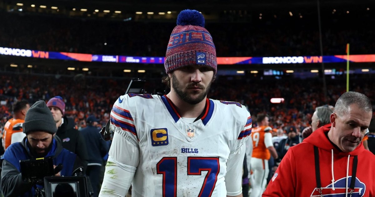 GettyImages-2256820427 Josh Allen Breaks Down in Tears After Playoffs Loss