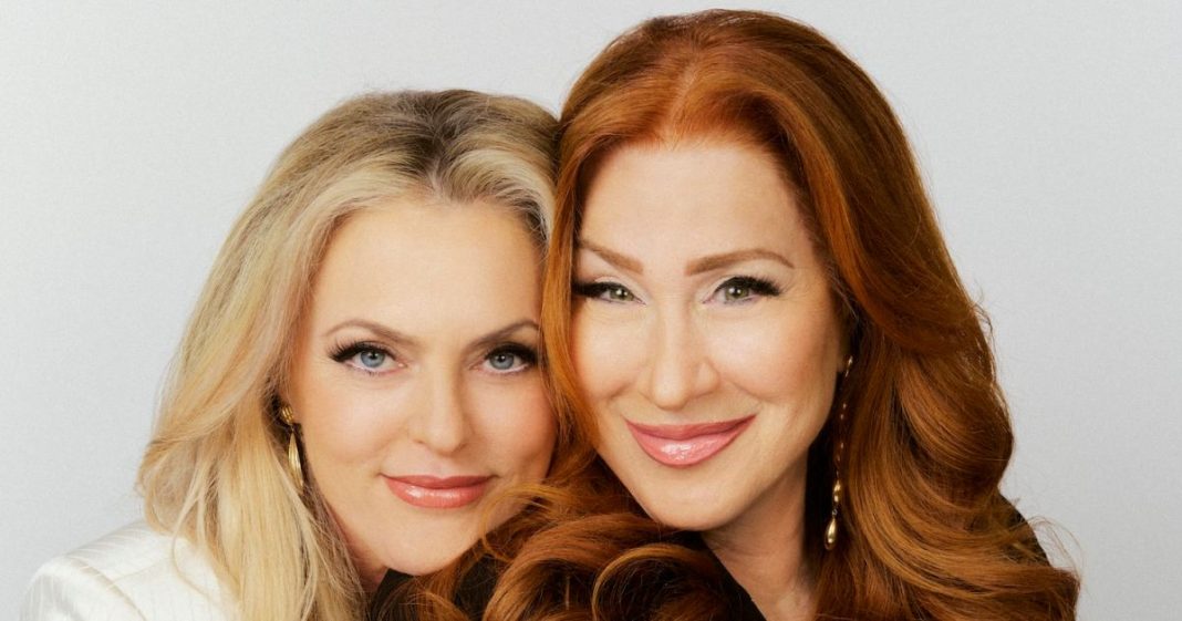 Parent Trap’s Lisa Ann Walter and Elaine Hendrix Are Each Other’s ‘Soulmates’