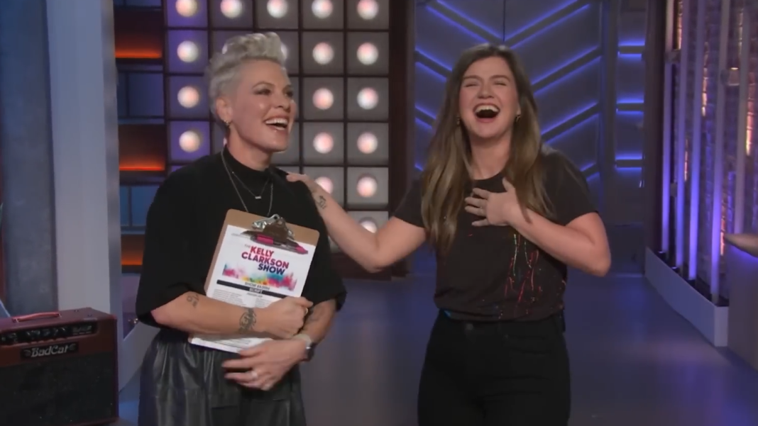 Pink surprises Kelly Clarkson.