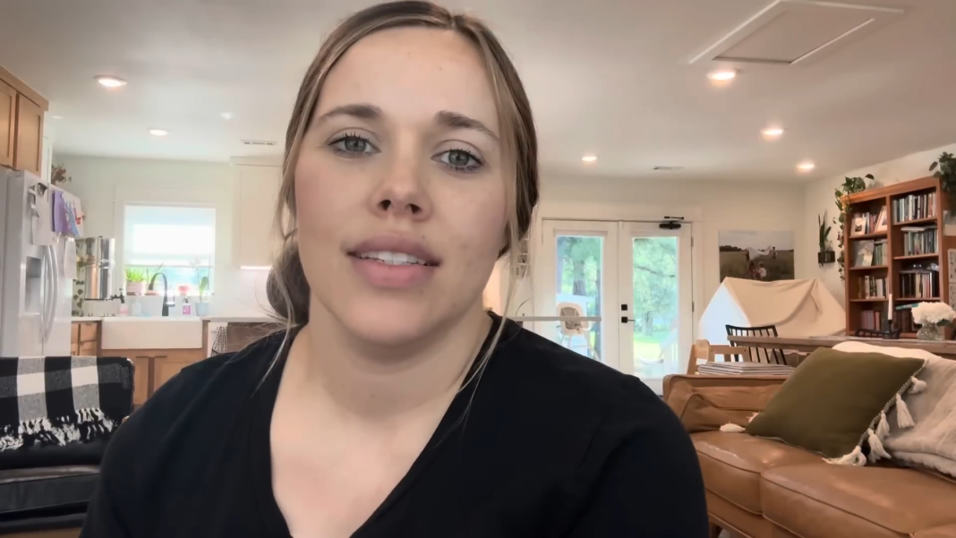 Jessa Duggar on her vlog, very pregnant.
