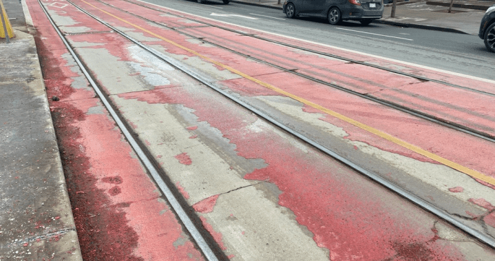 Repainting parts of Bathurst Street priority lanes could cost $54K, emails show