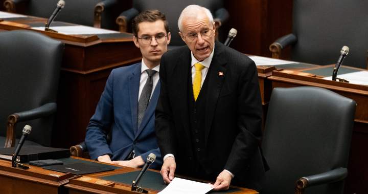 Ontario insists auto strategy ‘has not changed’ as companies suspend and postpone plans