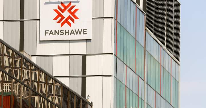 Ontario ends tuition fee freeze at public colleges, universities