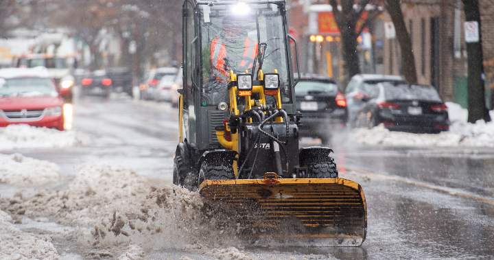 Montreal left without garbage collection as blue-collar workers launch 24-hour strike