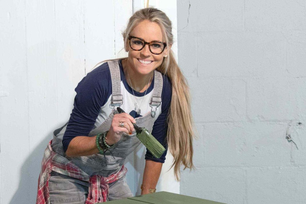 Nicole Curtis Drops Racial Slur on Set; HGTV Cancels Rehab Addict in Response