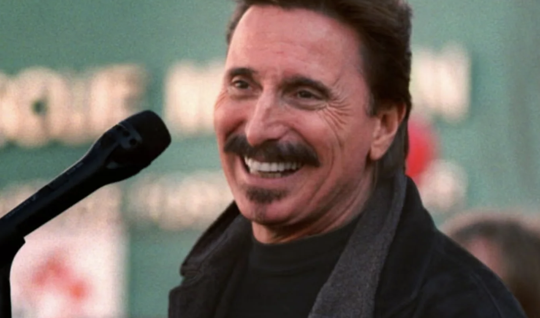 Three Dog Night singer Chuck Negron has died at the age of 83.