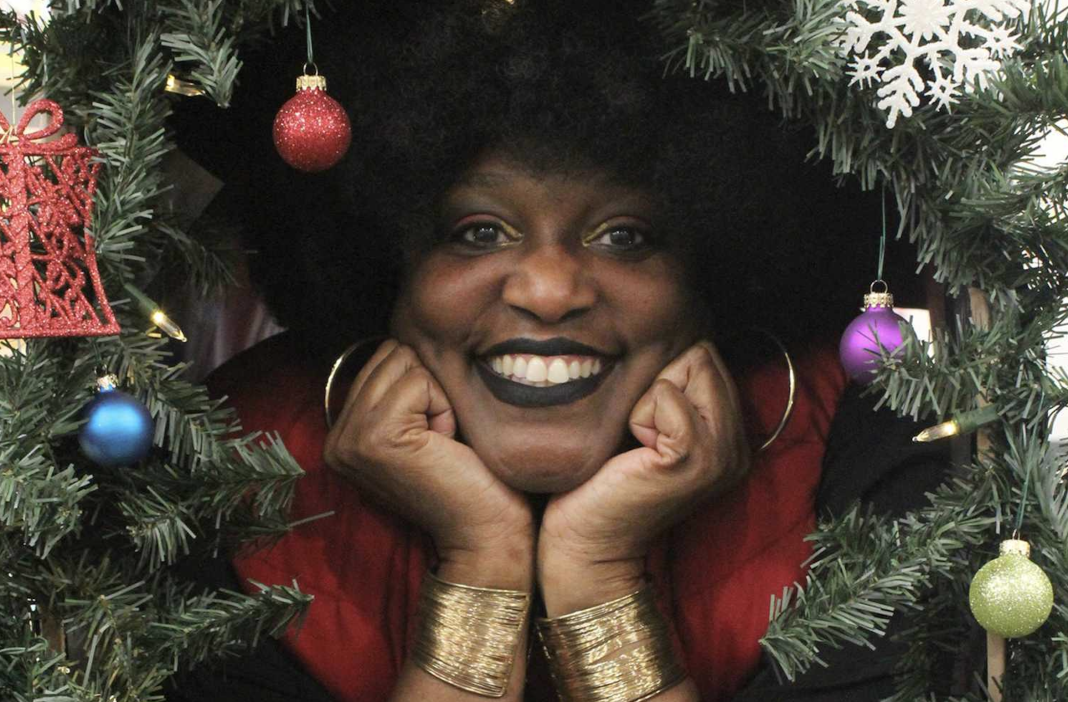 Linda Davis, a teacher in Savannah, Georgia, was killed during an ICE car chase today.