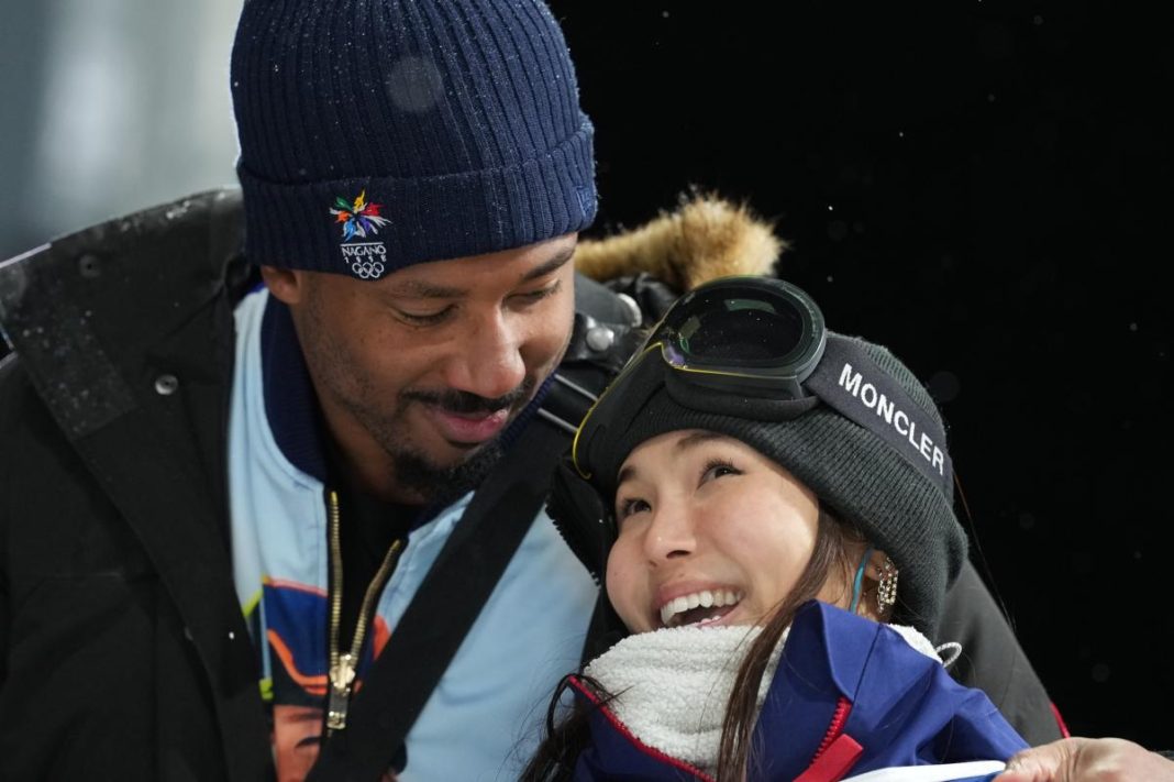 Snowboarder Chloe Kim celebrates silver medal with NFL boyfriend Myles Garrett at 2026 Winter Olympics