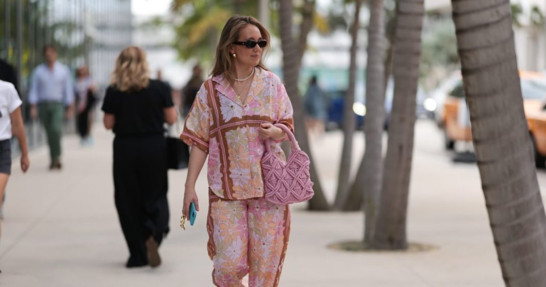 17 Dreamy Floral Blouses That Channel Lilly Pulitzer Style — From $11