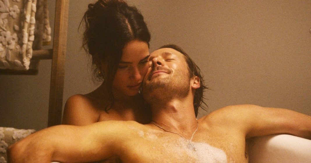 5 Great Netflix Movies to Watch on Valentine's Day: 'Titanic,' 'Hit Man,' More