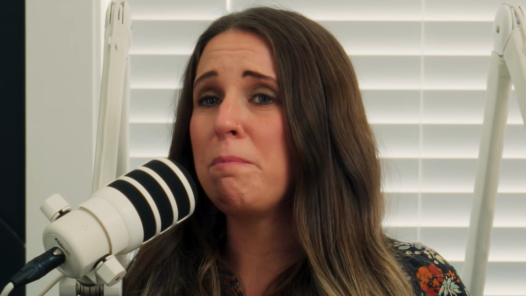 Jill Duggar in tears.