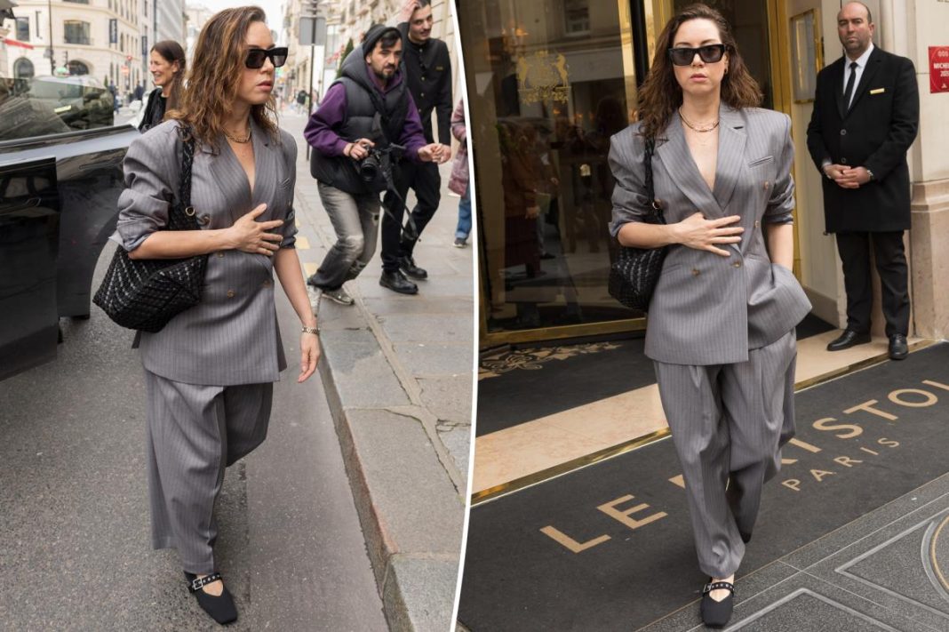 Aubrey Plaza is the latest celeb to wear these chic $139 flats