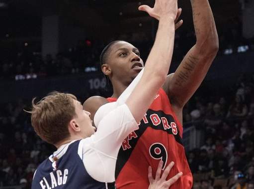 Barrett’s season-high 31 leads Raptors past Mavs