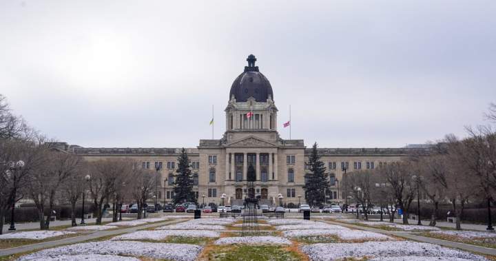 Saskatchewan legislative session returns with deficit budget looming