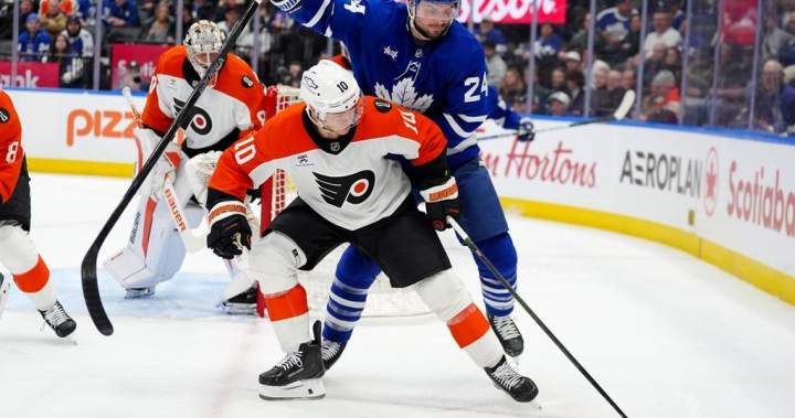 Flyers trip struggling Maple Leafs 3-2 in shootout