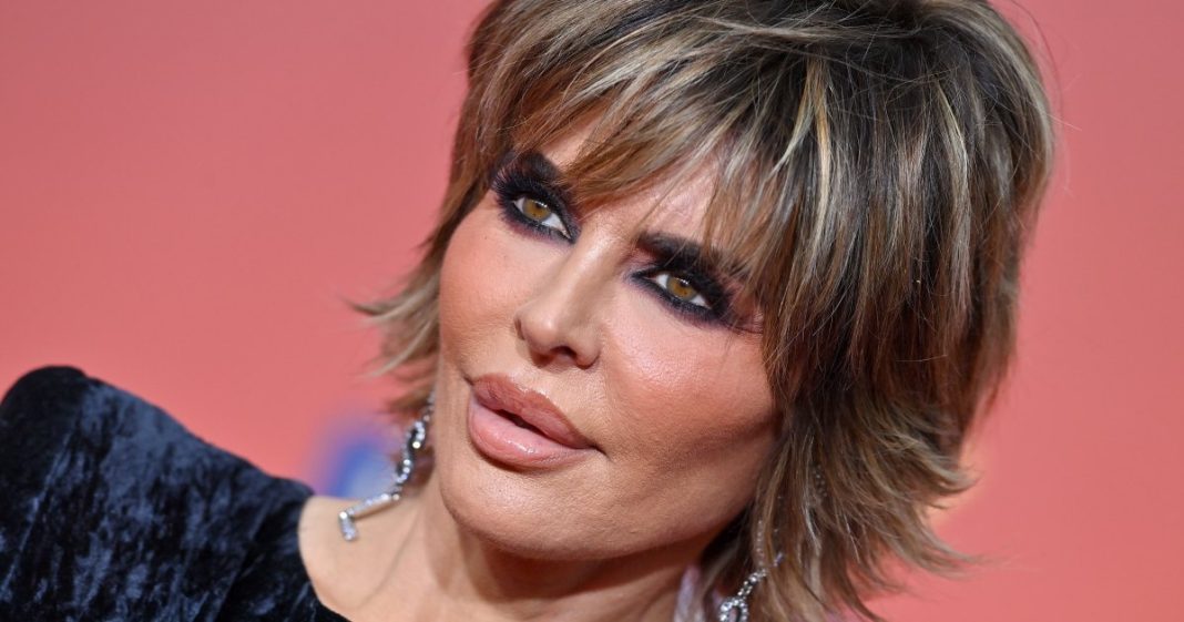 Lisa Rinna Calls This Sunscreen Her 'Favorite' for 'Ageless Skin'