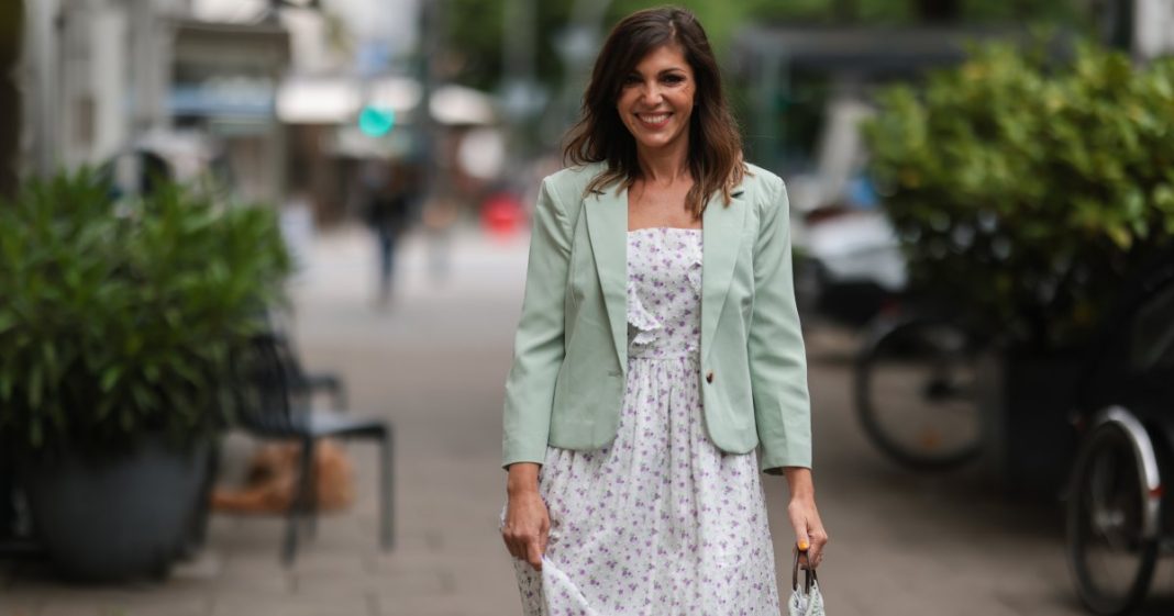 17 Surprisingly Loose and Slimming Spring Sundresses — From $10