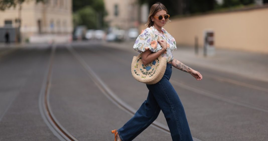 17 Pretty Floral Spring Tops That Look Boutique-Worthy — All Under $20