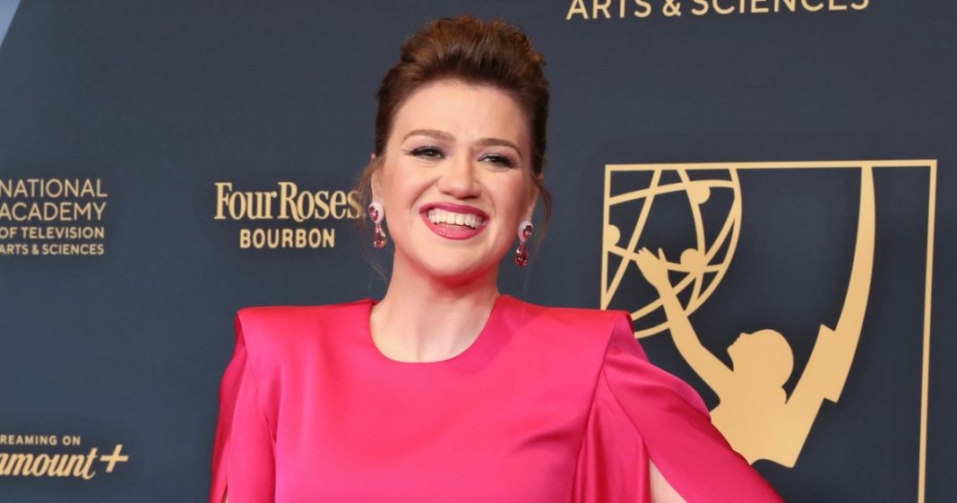 Kelly Clarkson's Biggest Revelations About Winning 'American Idol'
