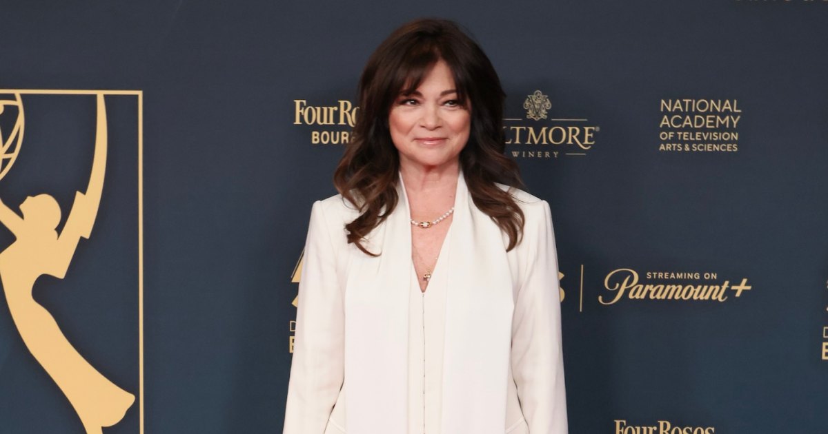Valerie Bertinelli Says Her Breasts Are ‘Deformed’ After Plastic Surgeries插图 Valerie Bertinelli 'Freaked Out' After Trying Botox, Details Implant Rupture