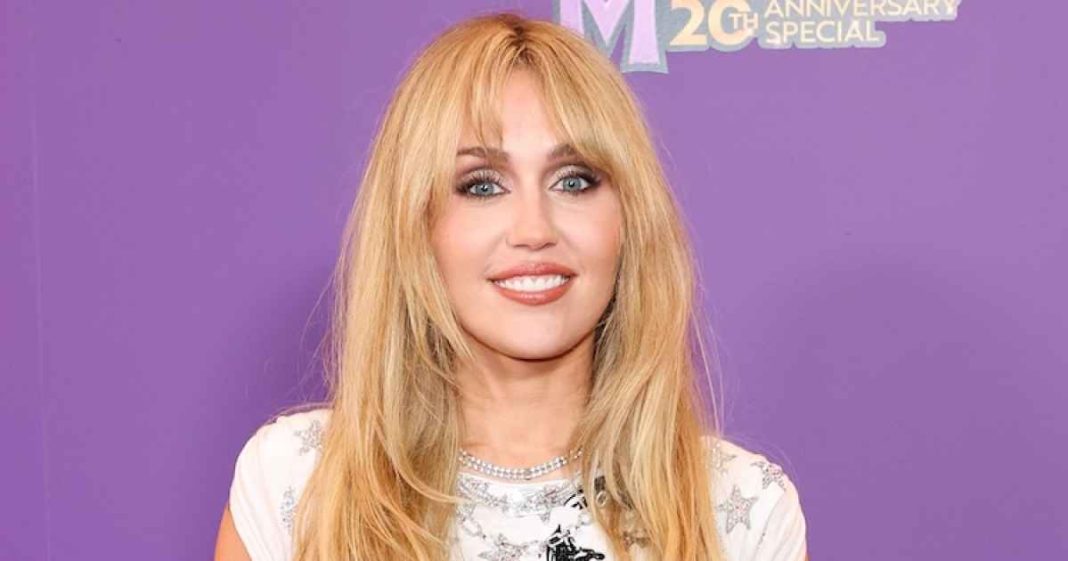 Miley Cyrus Hits Red Carpet for 'Hannah Montana 20th Anniversary Special'