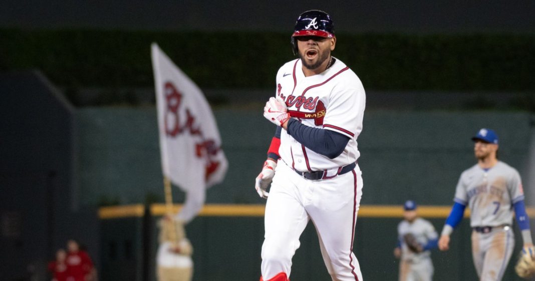 Dominic Smith Hits Home Run After Mom's Death: 'Trying To Hold Back Tears'