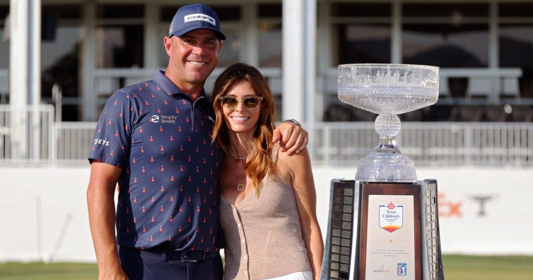 Inside Pro Golfer Gary Woodland and Wife Gabby's Relationship
