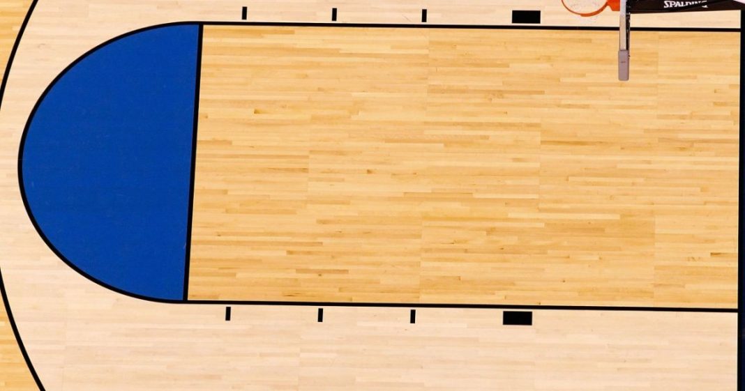 Two Nebraska-Omaha Women’s Basketball Players Help Save Drivers In Sinkhole