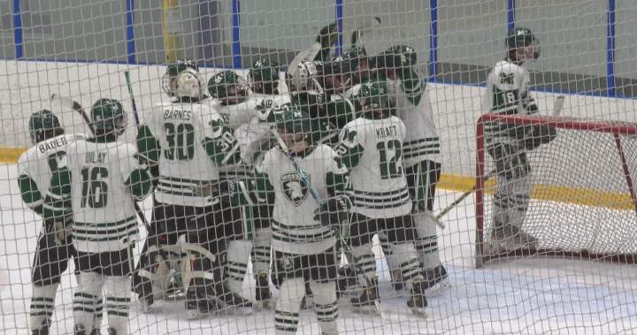 Vincent Massey Trojans get comeback win to open high school hockey city championship