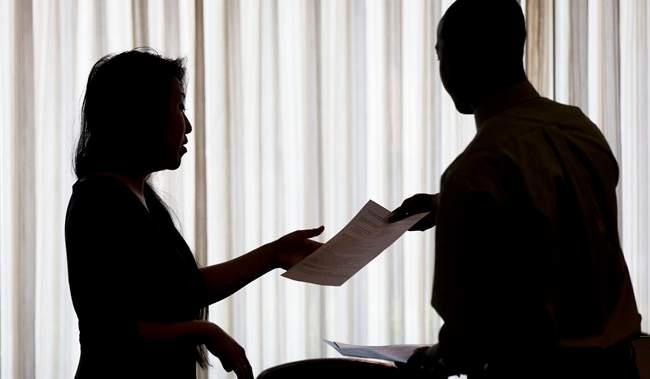 How AI technology is both powering and polarizing the modern job search