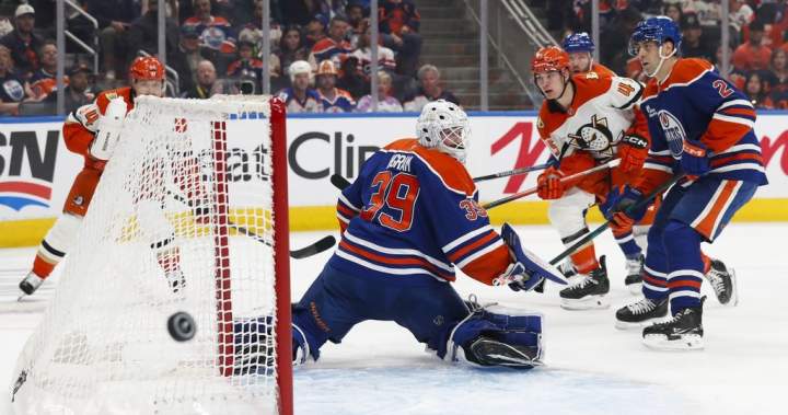 Kapanen scores late to lift Oilers past Ducks