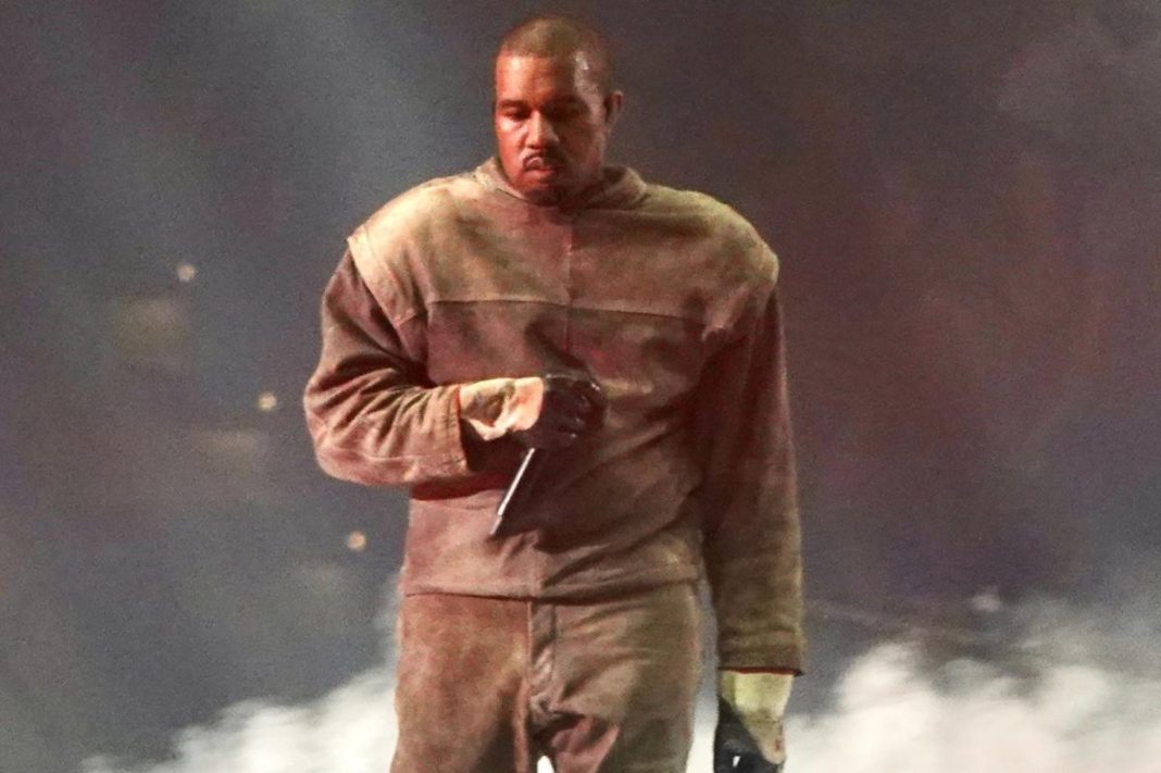 Kanye West’s LA comeback show plagued with technical difficulties, rapper goes off on crew: ‘That s–t corny’