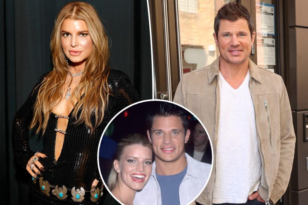 Exes Jessica Simpson and Nick Lachey have awkward run-in on flight to Hawaii