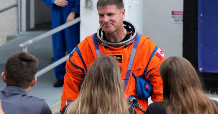 Canadian Space Agency’s first space to Earth video call with Colonel Jeremy Hansen