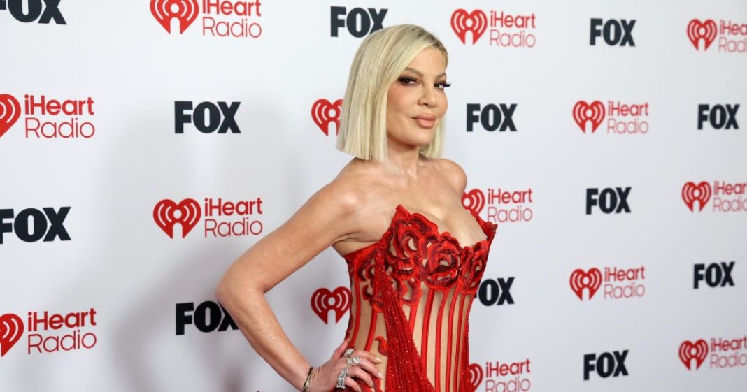 Tori Spelling and 7 Children Hospitalized After Car Accident: Report