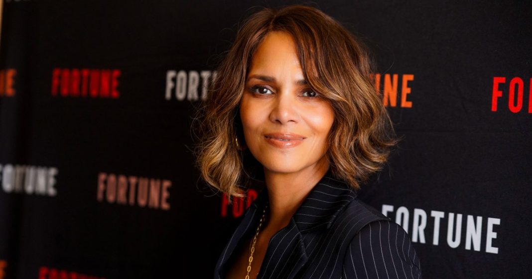 Halle Berry Proved This Retro-Chic Clog Style Elevates Any Outfit (Even Sweats!)