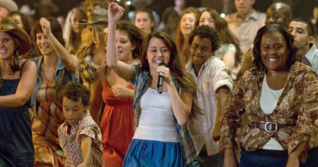 'Hannah Montana: The Movie' Child Dancer Reveals 'Not Bad' Residual Payout