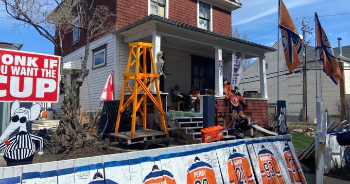 Items stolen from Edmonton Oilers fan’s fence shrine
