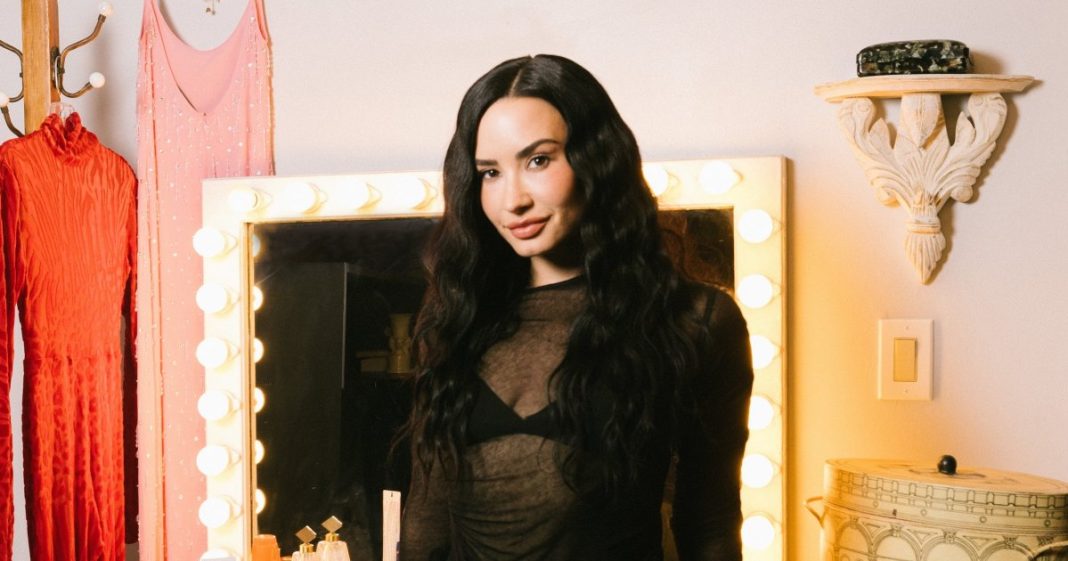 Demi Lovato: What’s in My Bag?