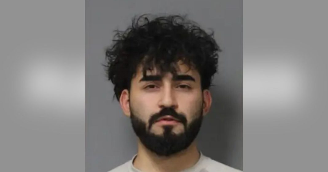 Michigan Man Accused of Kidnapping After Being Found With Missing Iowa Child