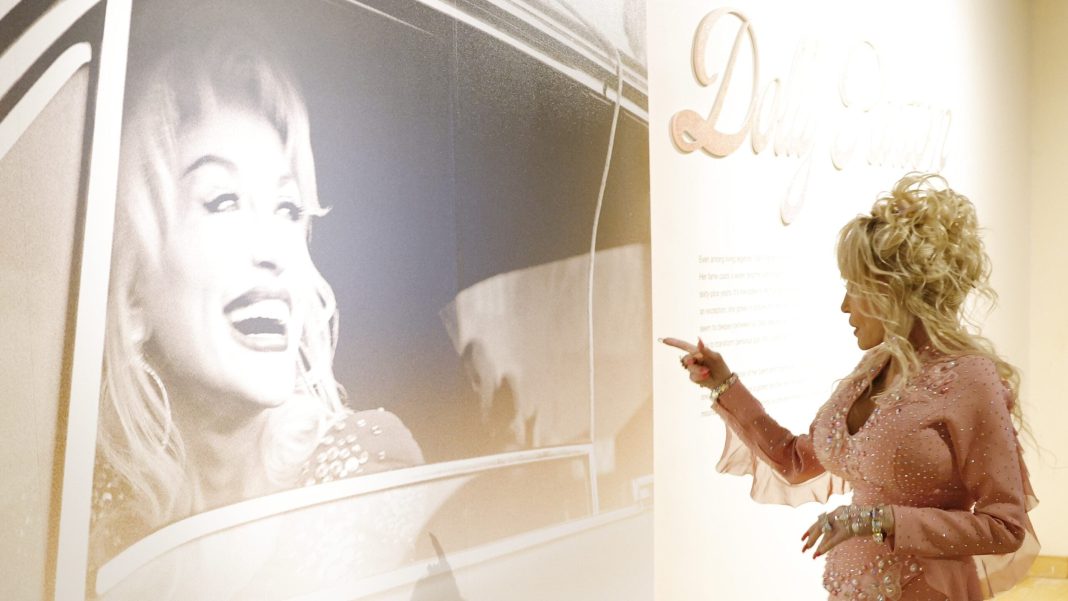 Dolly Parton Cancels Upcoming Shows, Offers Health Update